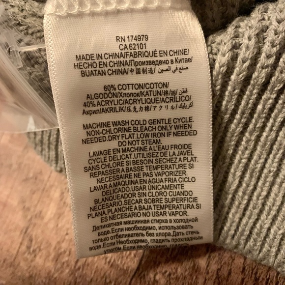 NWT! BCBGeneration Striped Crewneck Sweater Size XS - Picture 4 of 6